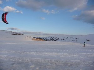 Heather Snowkite in May.JPG