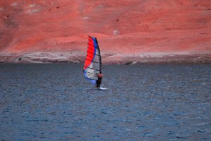 082807 Lake Powell Rick Windsurfing 500kb.JPG (276.06 KiB) Viewed 3690 times 082807 Lake Powell Rick Windsurfing 500kb.JPG